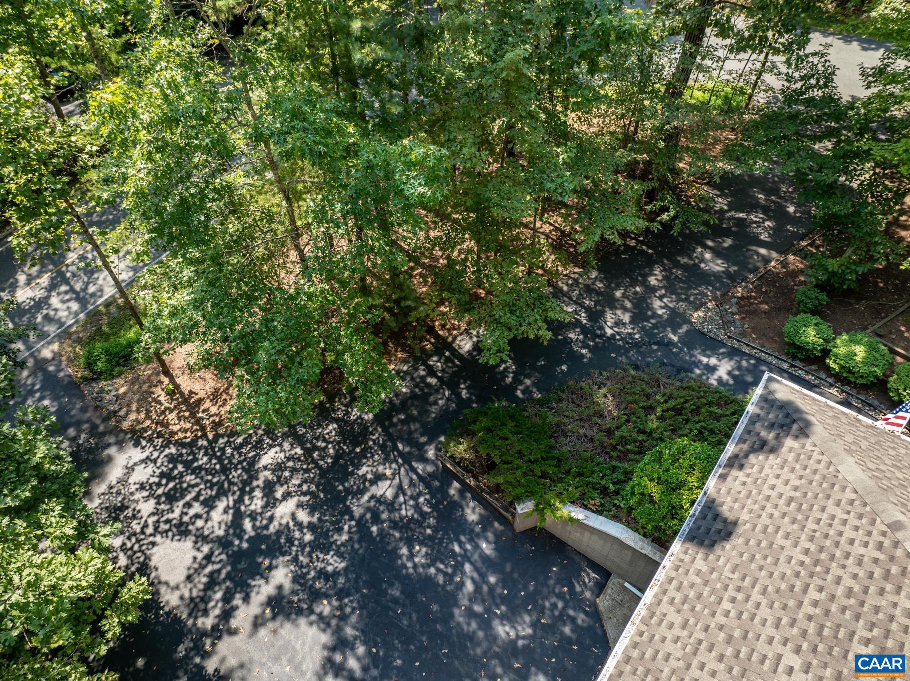 LAKE MONTICELLO - Residential