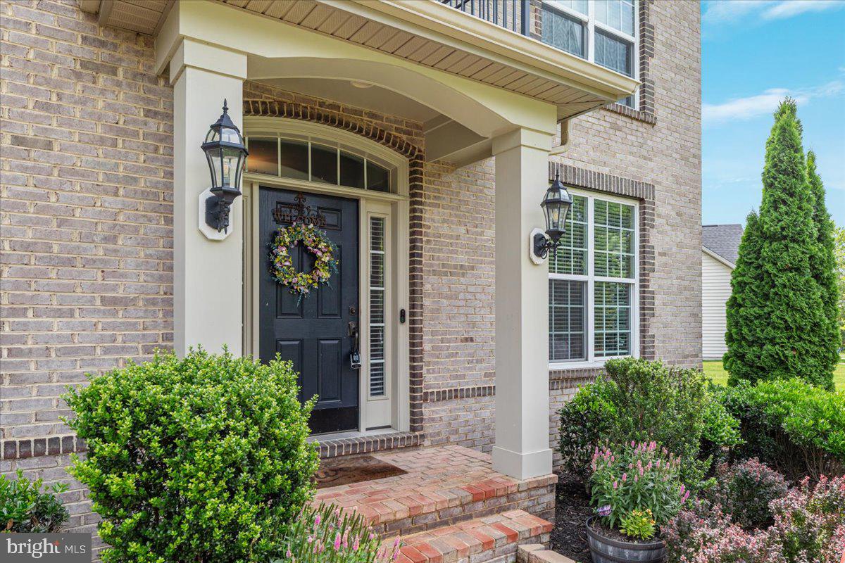 12137 HICKORY FALLS COURT