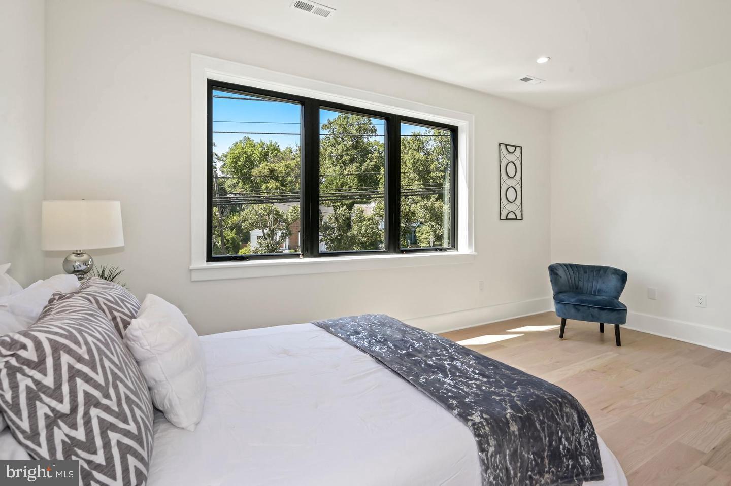 HIGH POINT - Residential