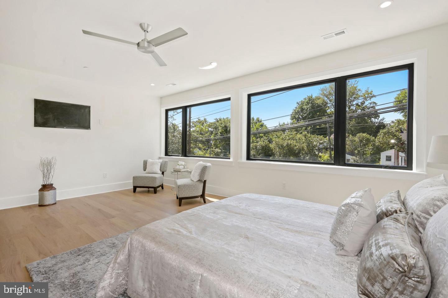 HIGH POINT - Residential