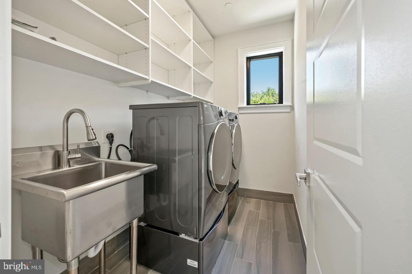 HIGH POINT - Residential