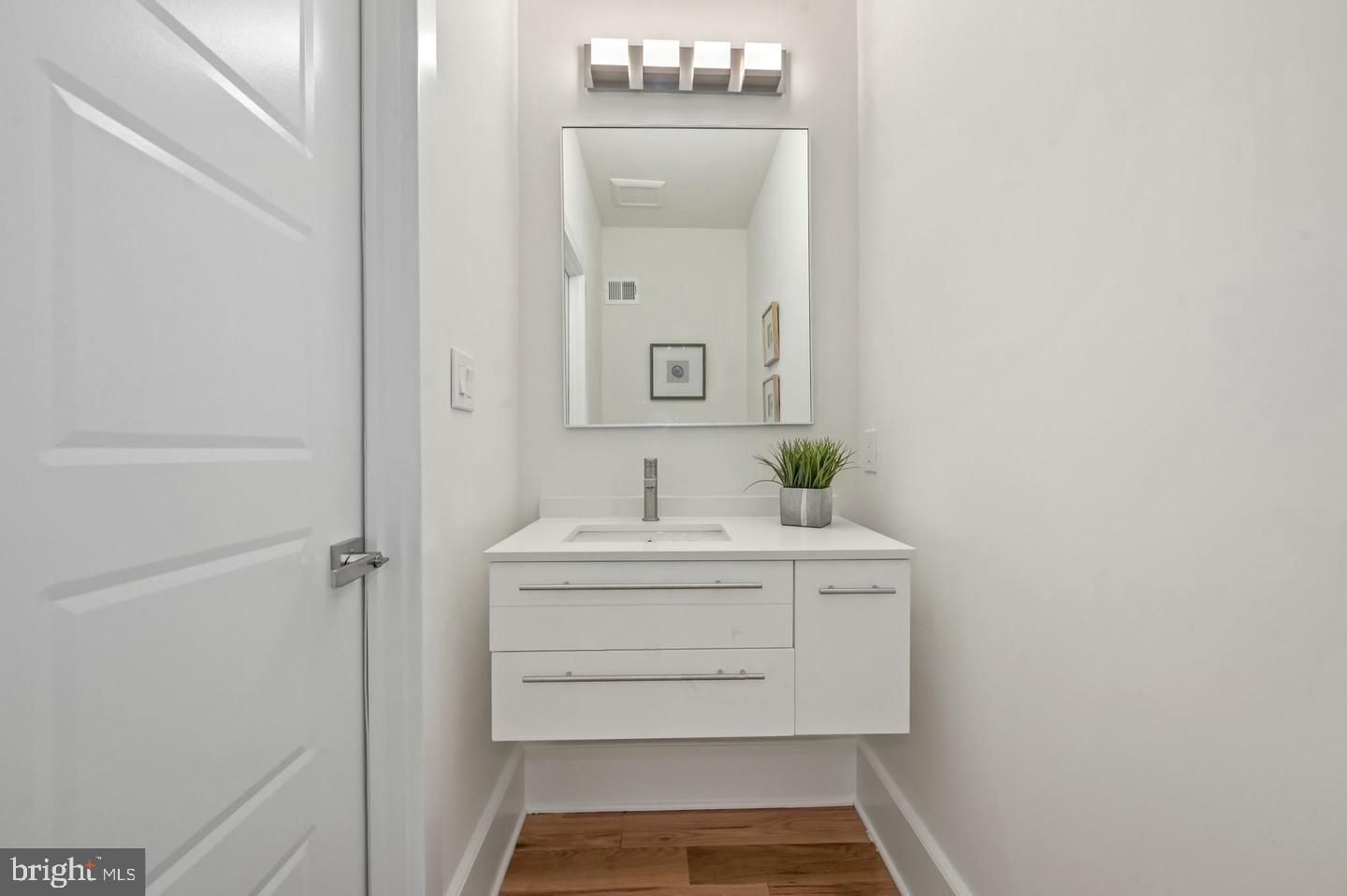 HIGH POINT - Residential