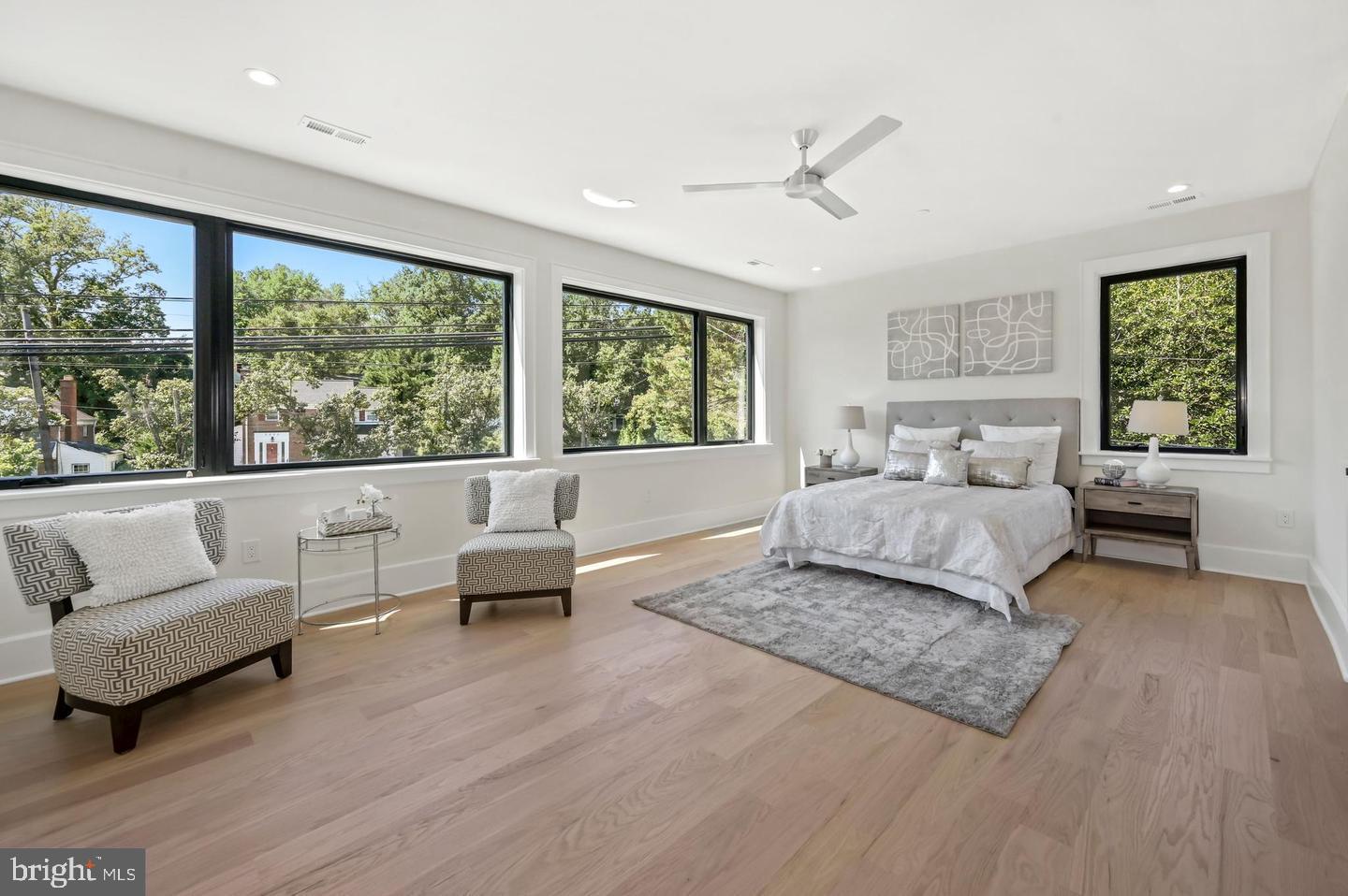 HIGH POINT - Residential