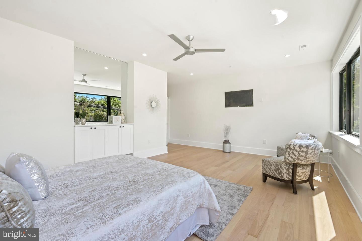 HIGH POINT - Residential