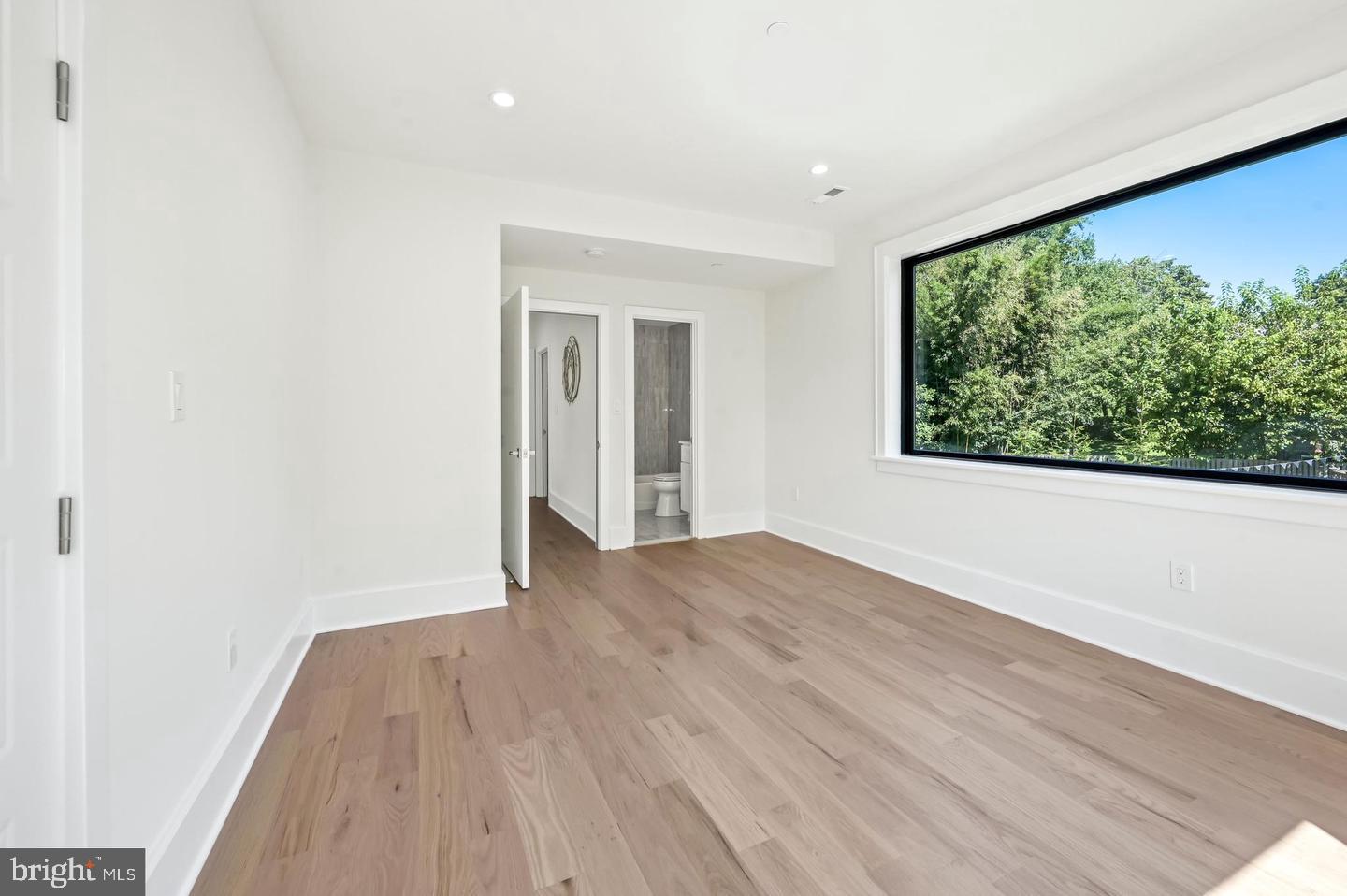 HIGH POINT - Residential