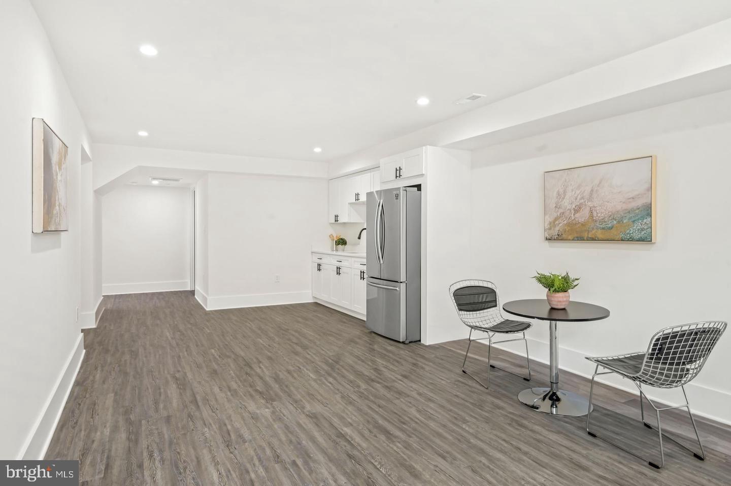 HIGH POINT - Residential