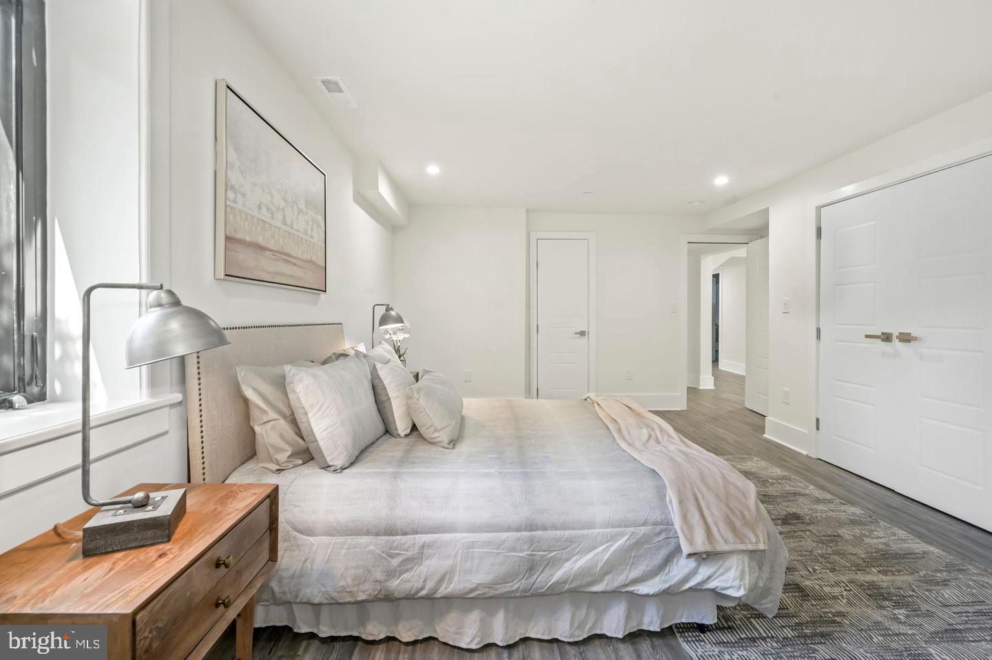 HIGH POINT - Residential