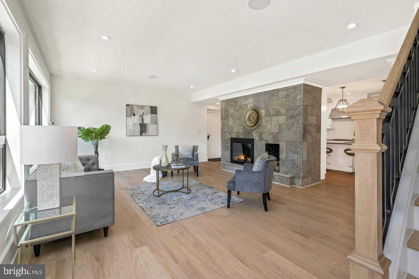 HIGH POINT - Residential