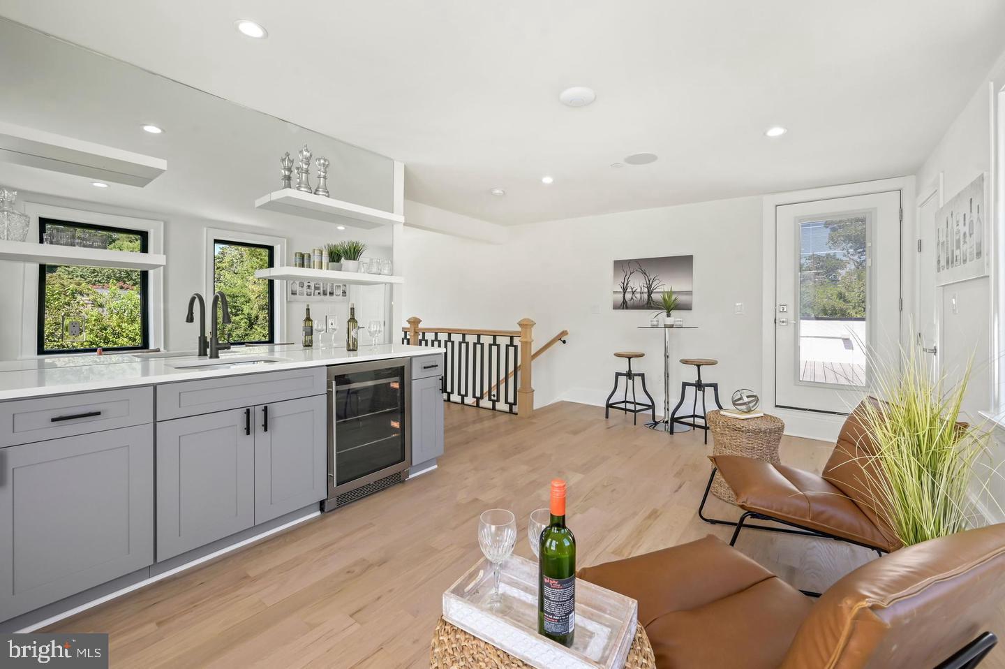 HIGH POINT - Residential