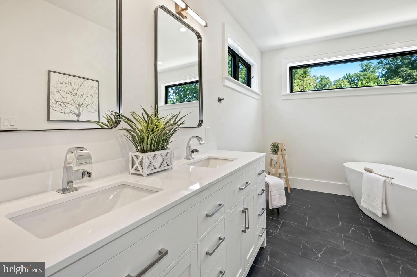 HIGH POINT - Residential