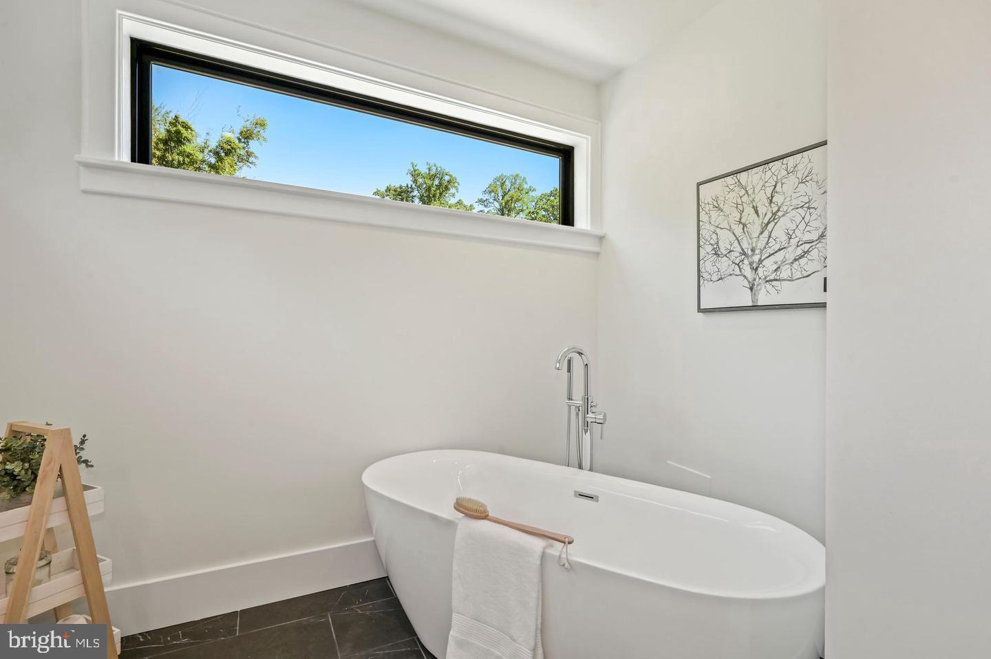 HIGH POINT - Residential