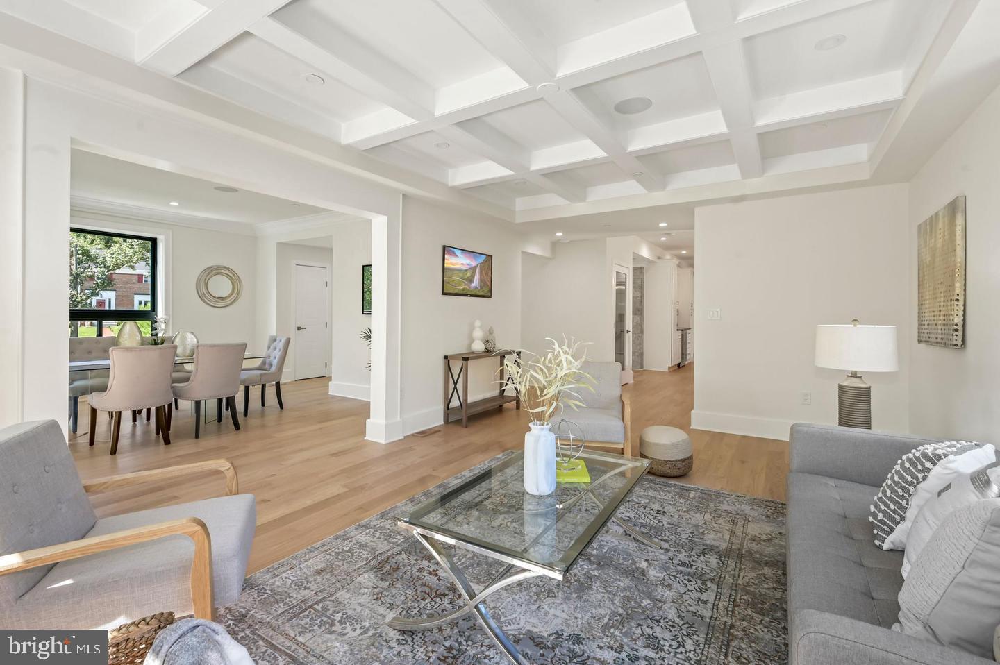 HIGH POINT - Residential