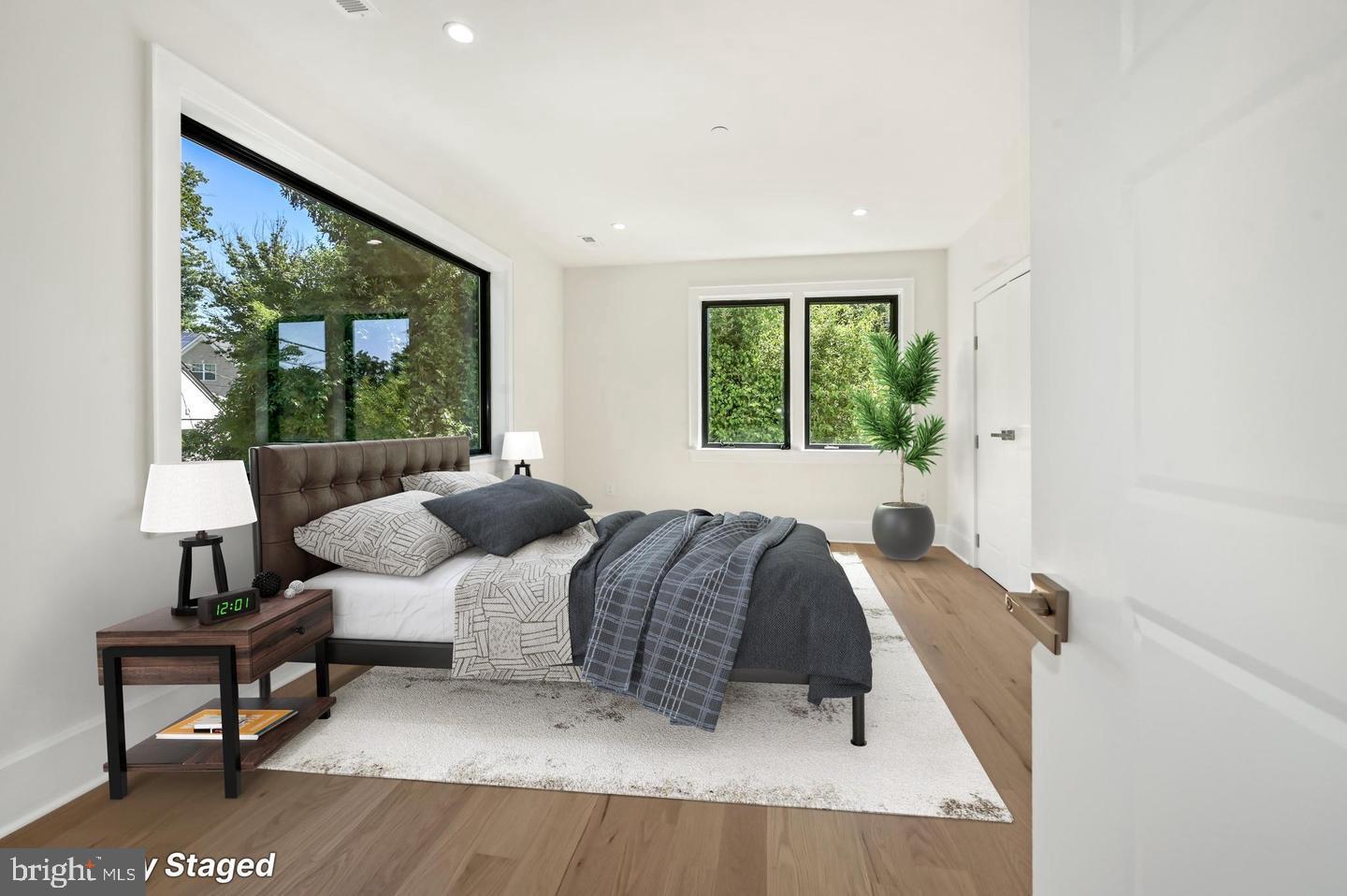 HIGH POINT - Residential