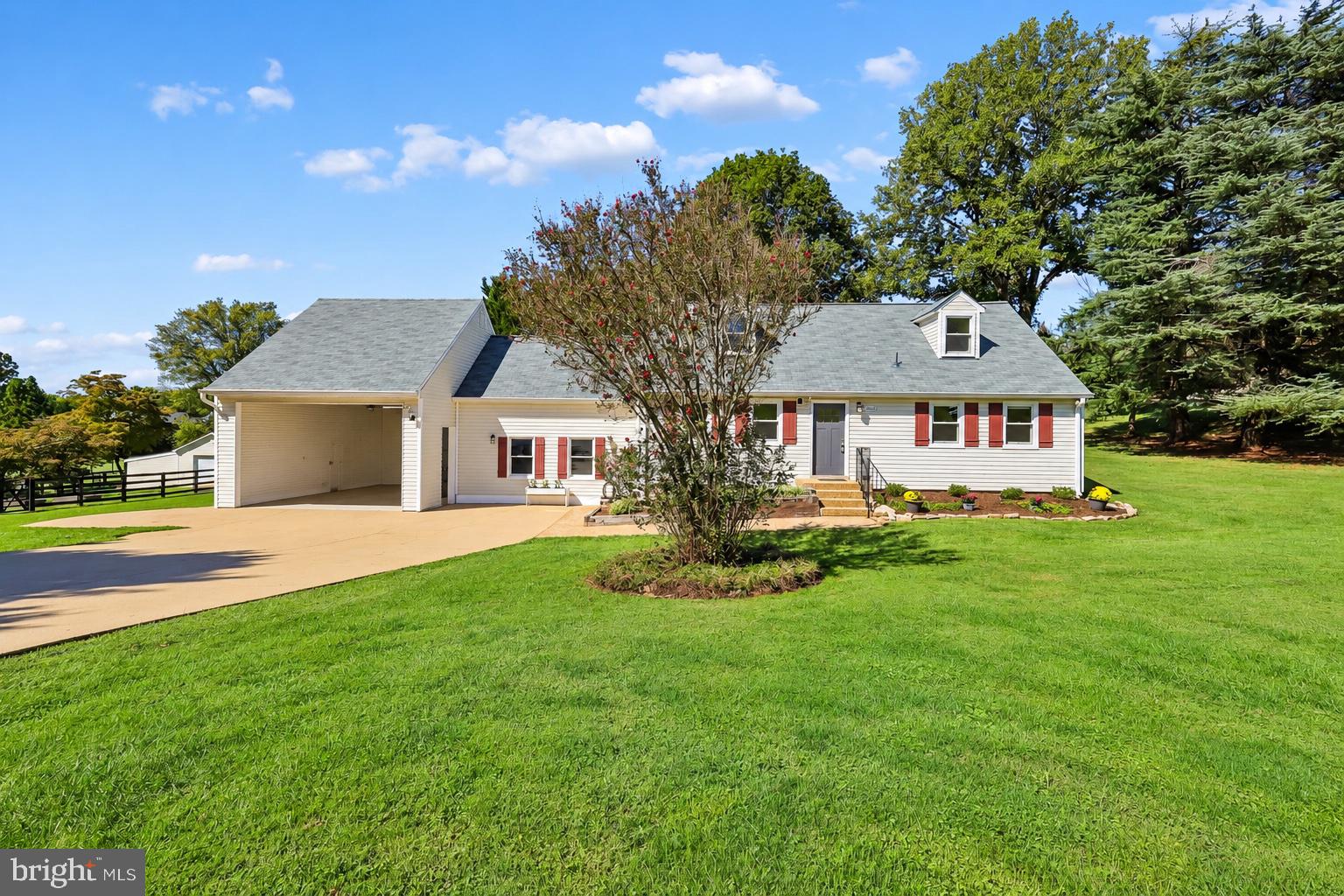 7046 SKYLAND DRIVE