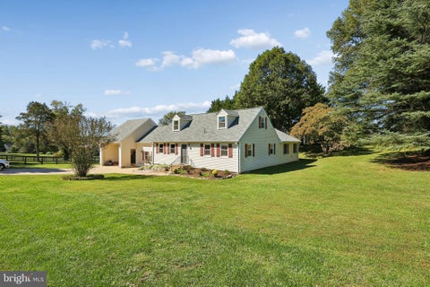 Photo of 7046 Skyland Drive, WARRENTON, VA 20187 (MLS # VAFQ2023422)