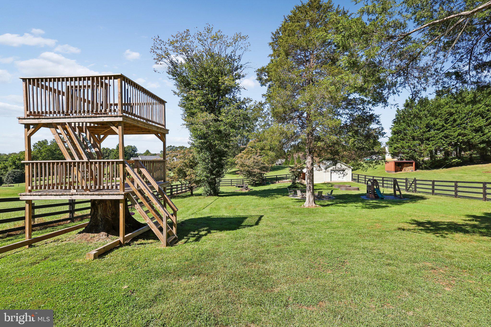 7046 SKYLAND DRIVE