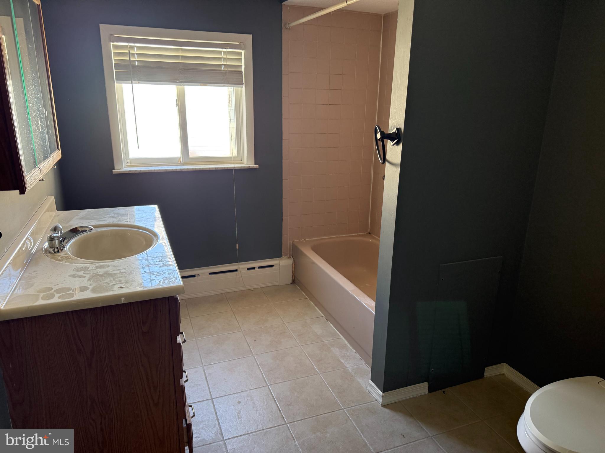 WHITMAN - Residential