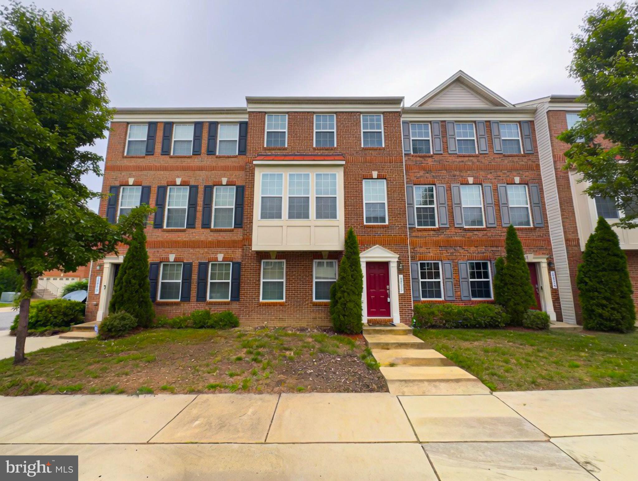 CHELSEA MANOR - Residential