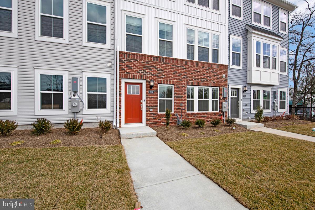 ANDERSON HEIGHTS - Residential Lease