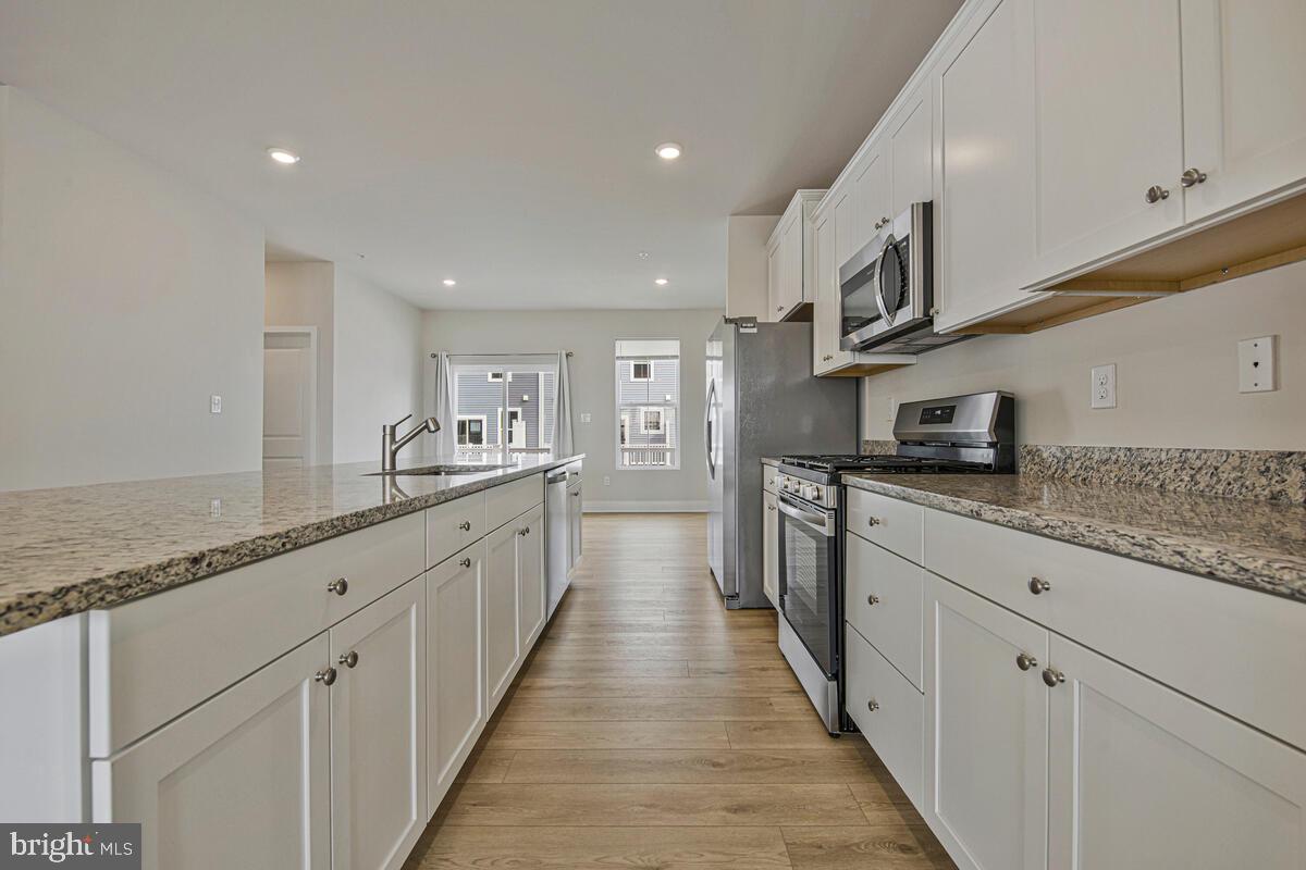 ANDERSON HEIGHTS - Residential Lease