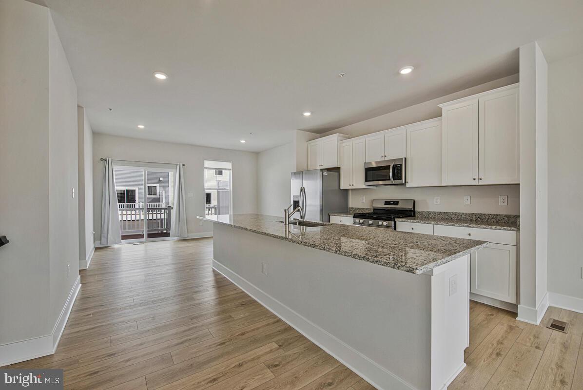 ANDERSON HEIGHTS - Residential Lease