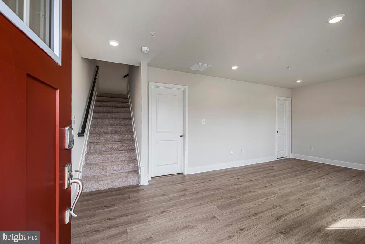 ANDERSON HEIGHTS - Residential Lease