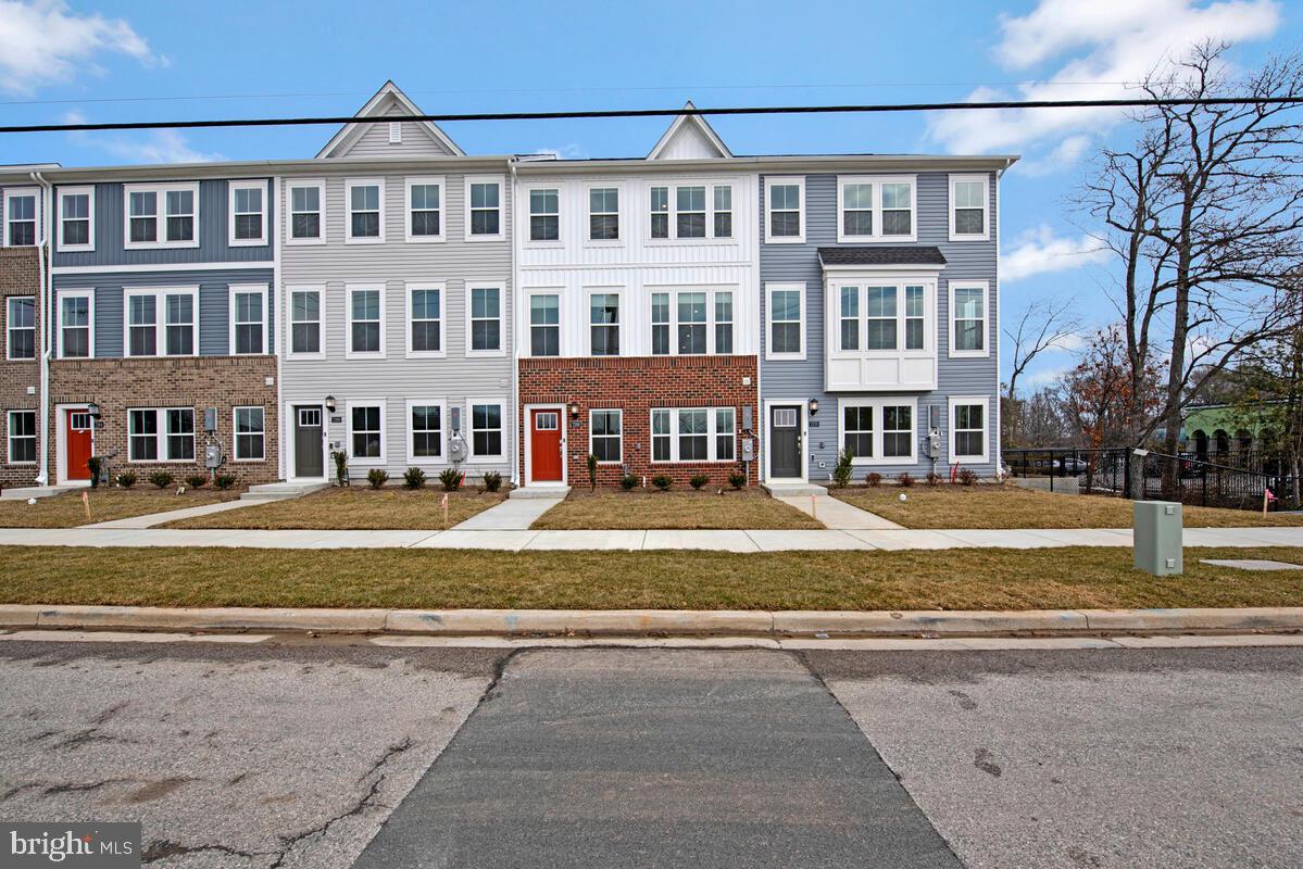 ANDERSON HEIGHTS - Residential Lease