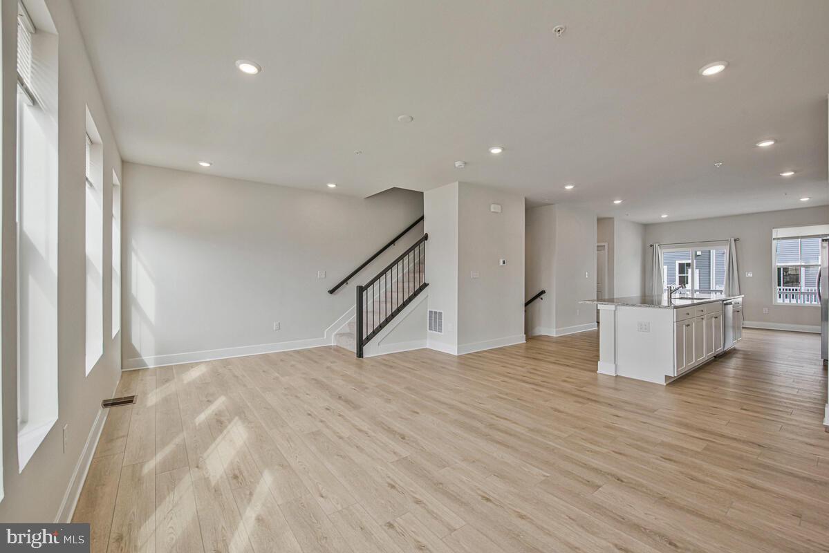 ANDERSON HEIGHTS - Residential Lease