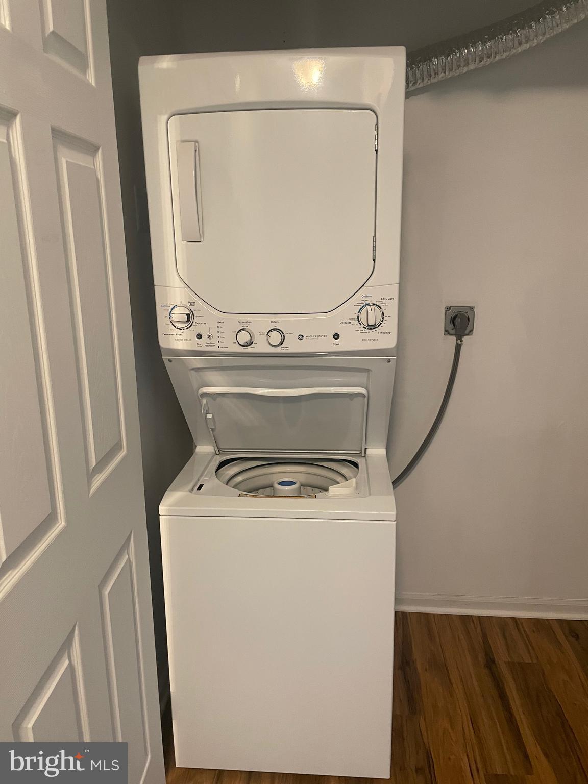 ROCKBURN COMMONS - Residential Lease