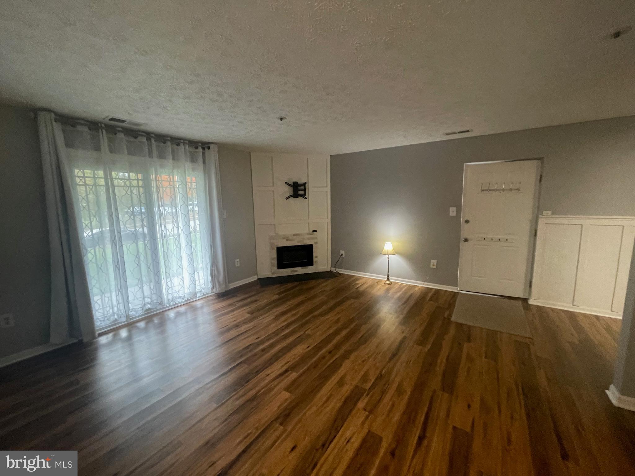 ROCKBURN COMMONS - Residential Lease