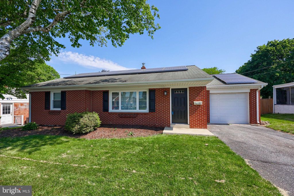 Photo of 415 W End Avenue, AKRON, PA 17501 (MLS # PALA2088132)