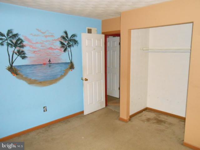 HALL ESTATES - Residential