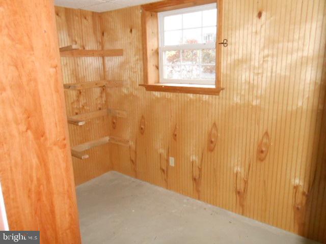 HALL ESTATES - Residential