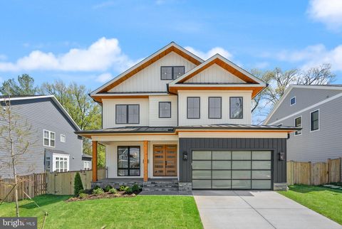 112 ELM STREET SW VIENNA VA 22180