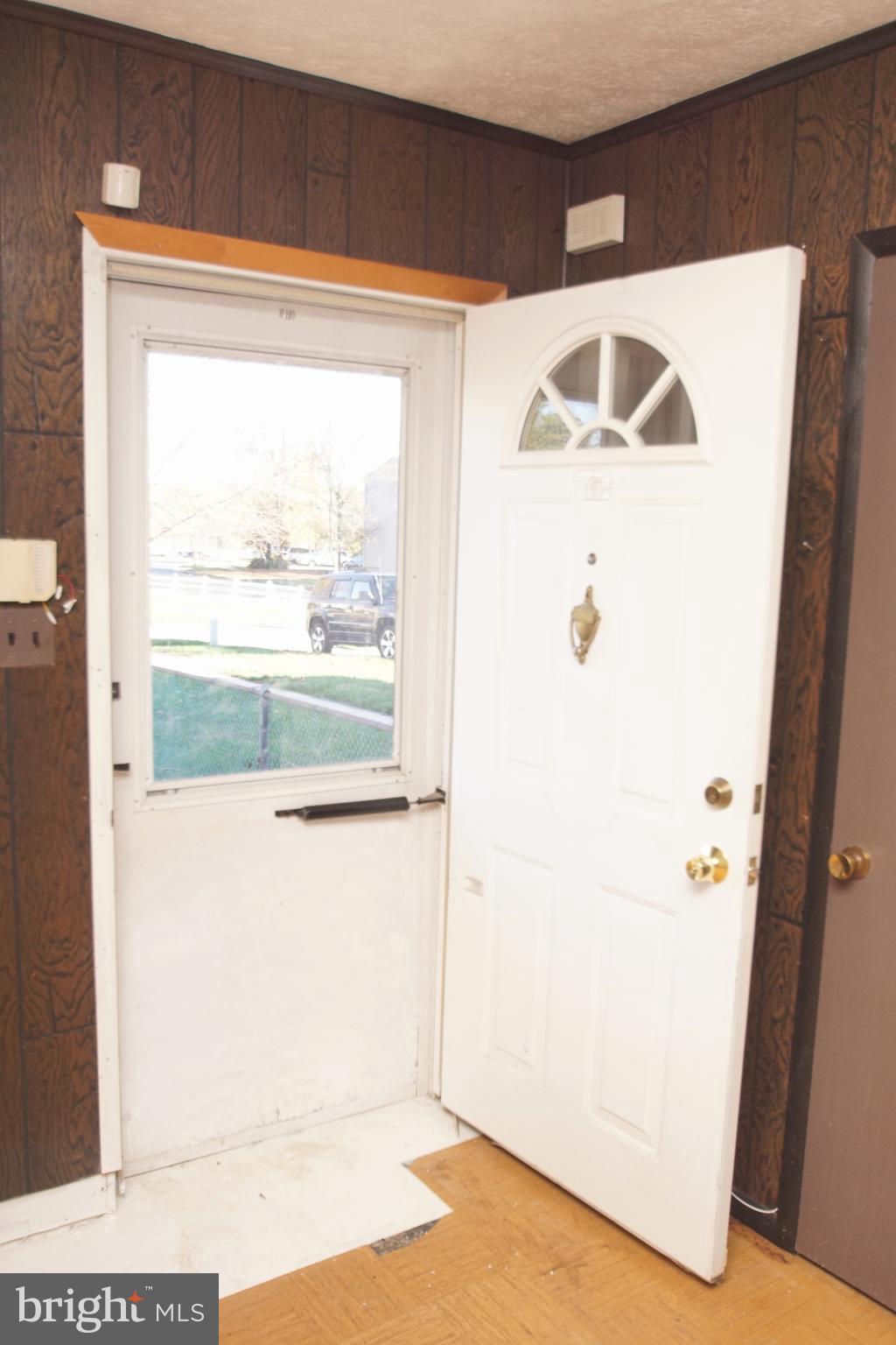 EDGEWATER VILLAGE - Residential