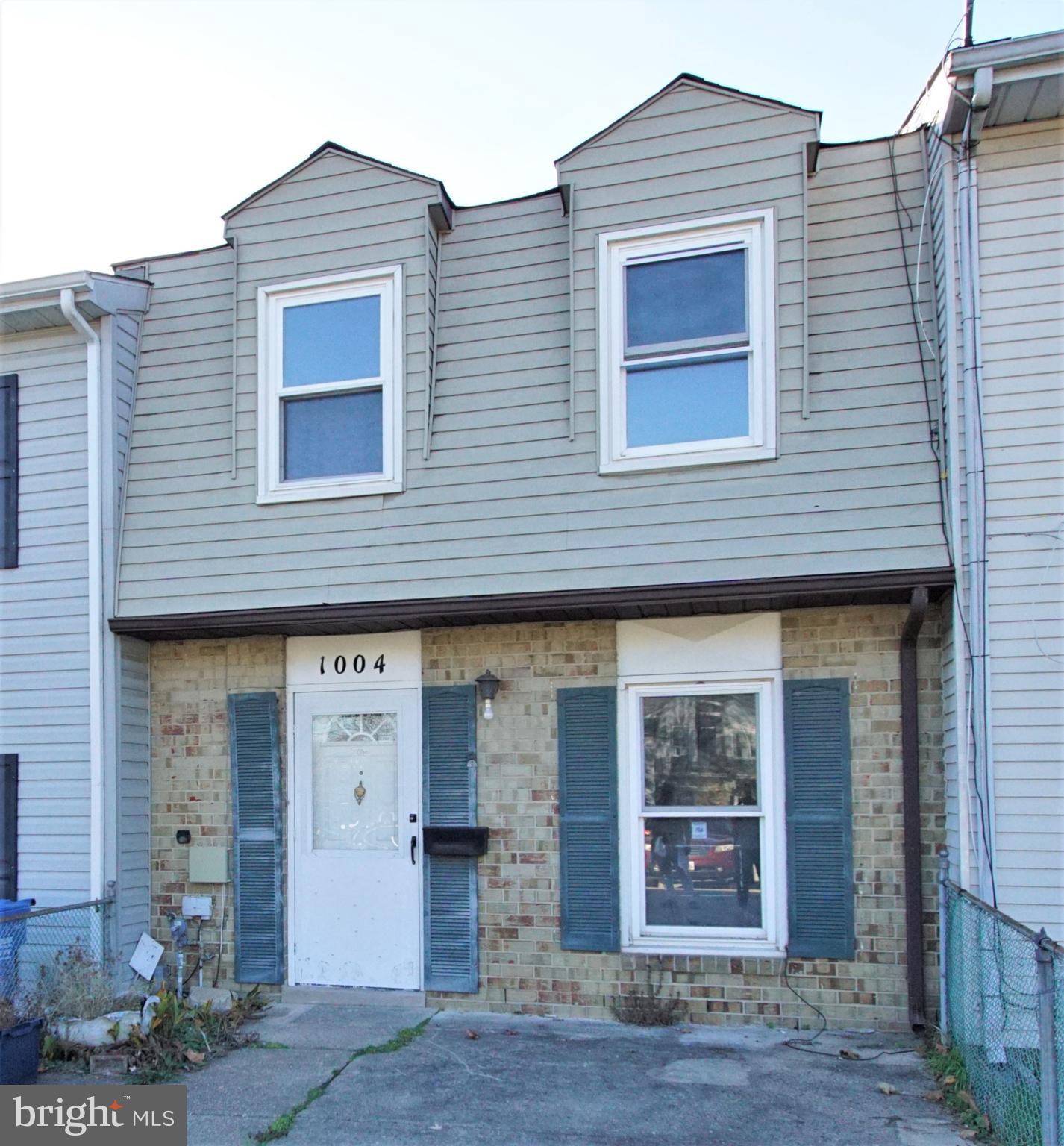 EDGEWATER VILLAGE - Residential