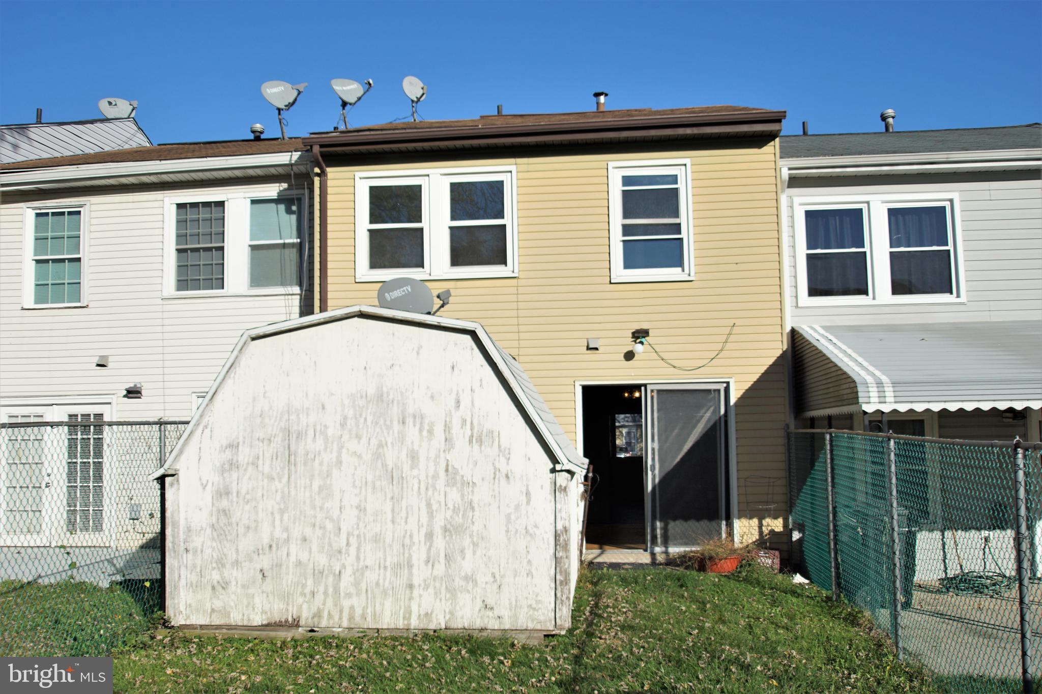 EDGEWATER VILLAGE - Residential