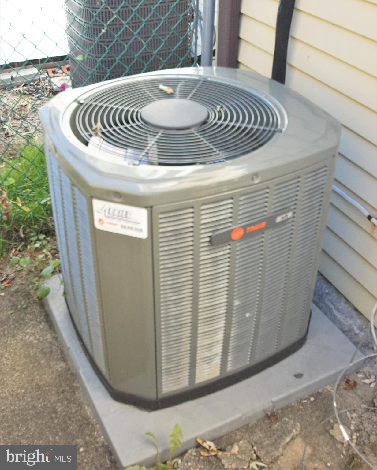 EDGEWATER VILLAGE - Residential