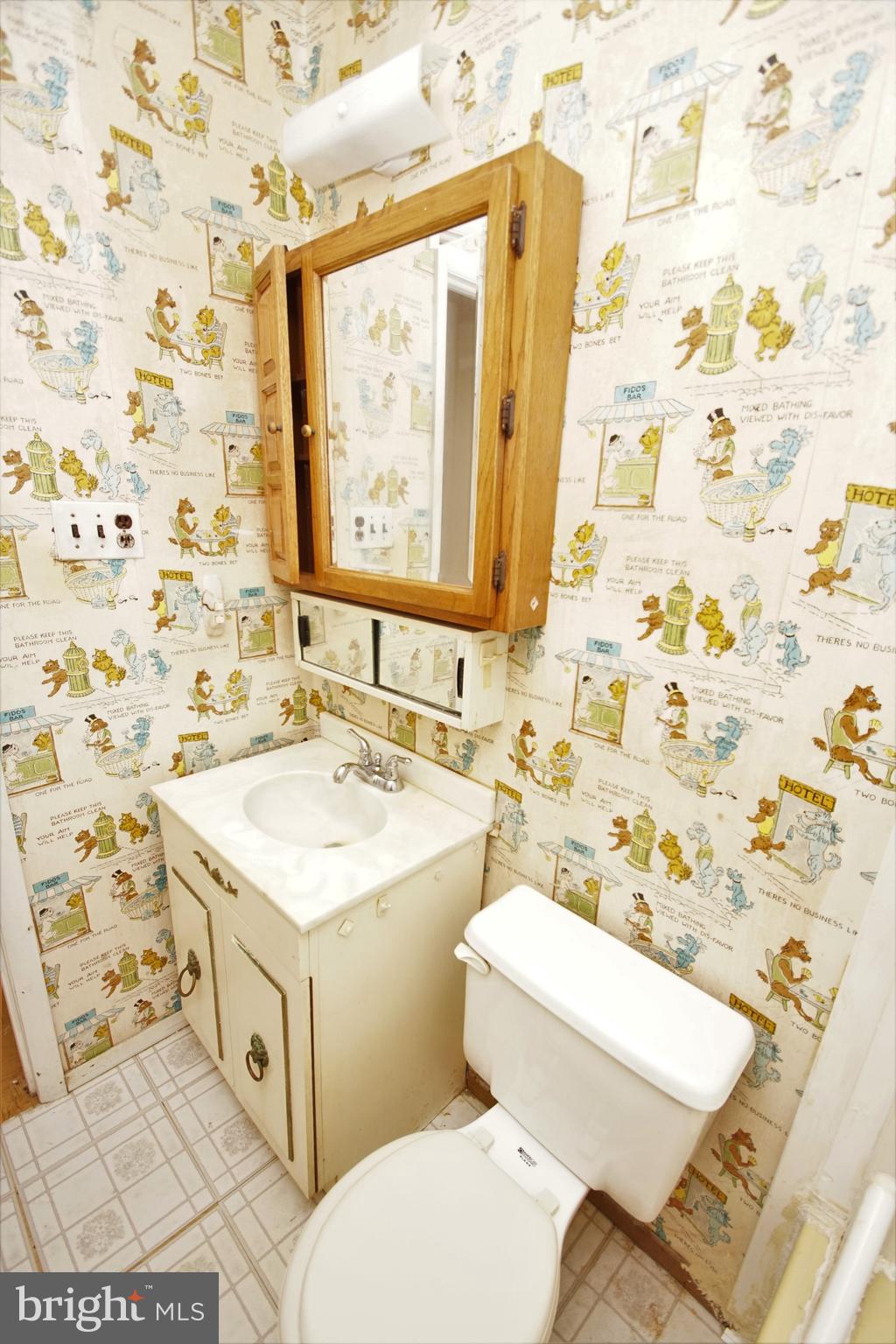 EDGEWATER VILLAGE - Residential