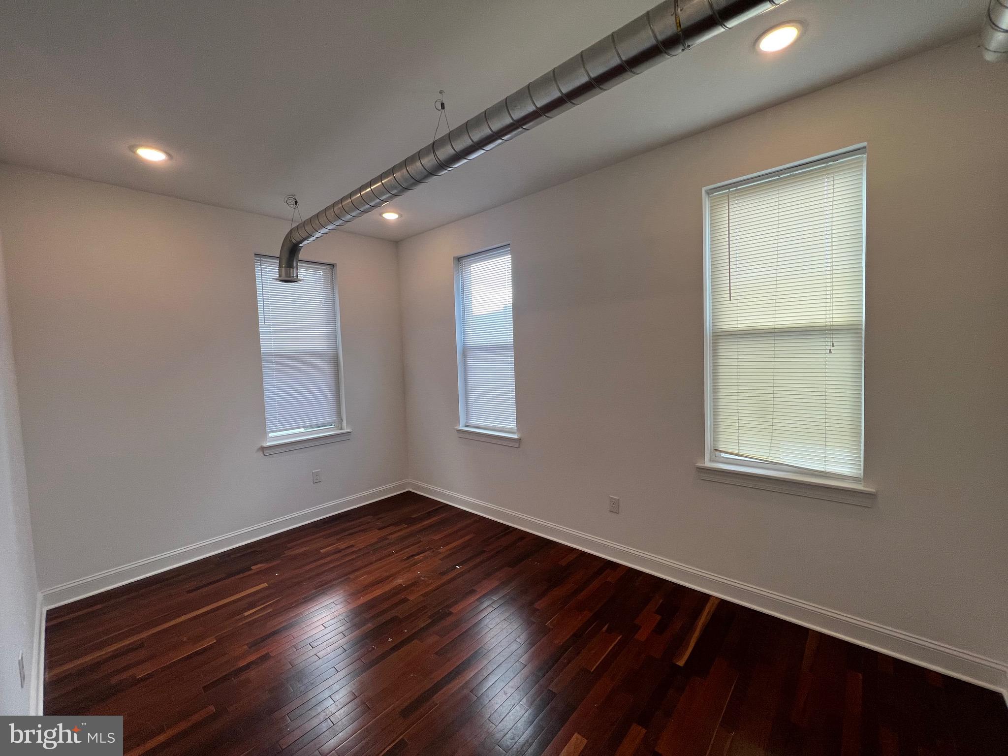 STRAWBERRY MANSION - Residential Lease