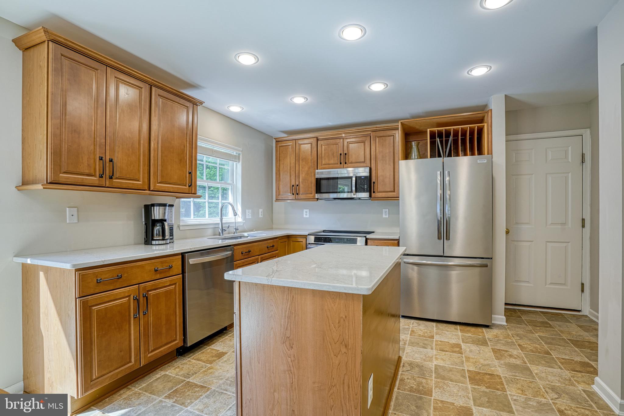 COVENTRY FARMS - Residential