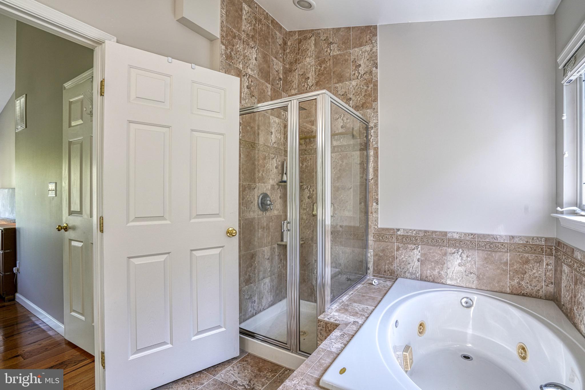 COVENTRY FARMS - Residential