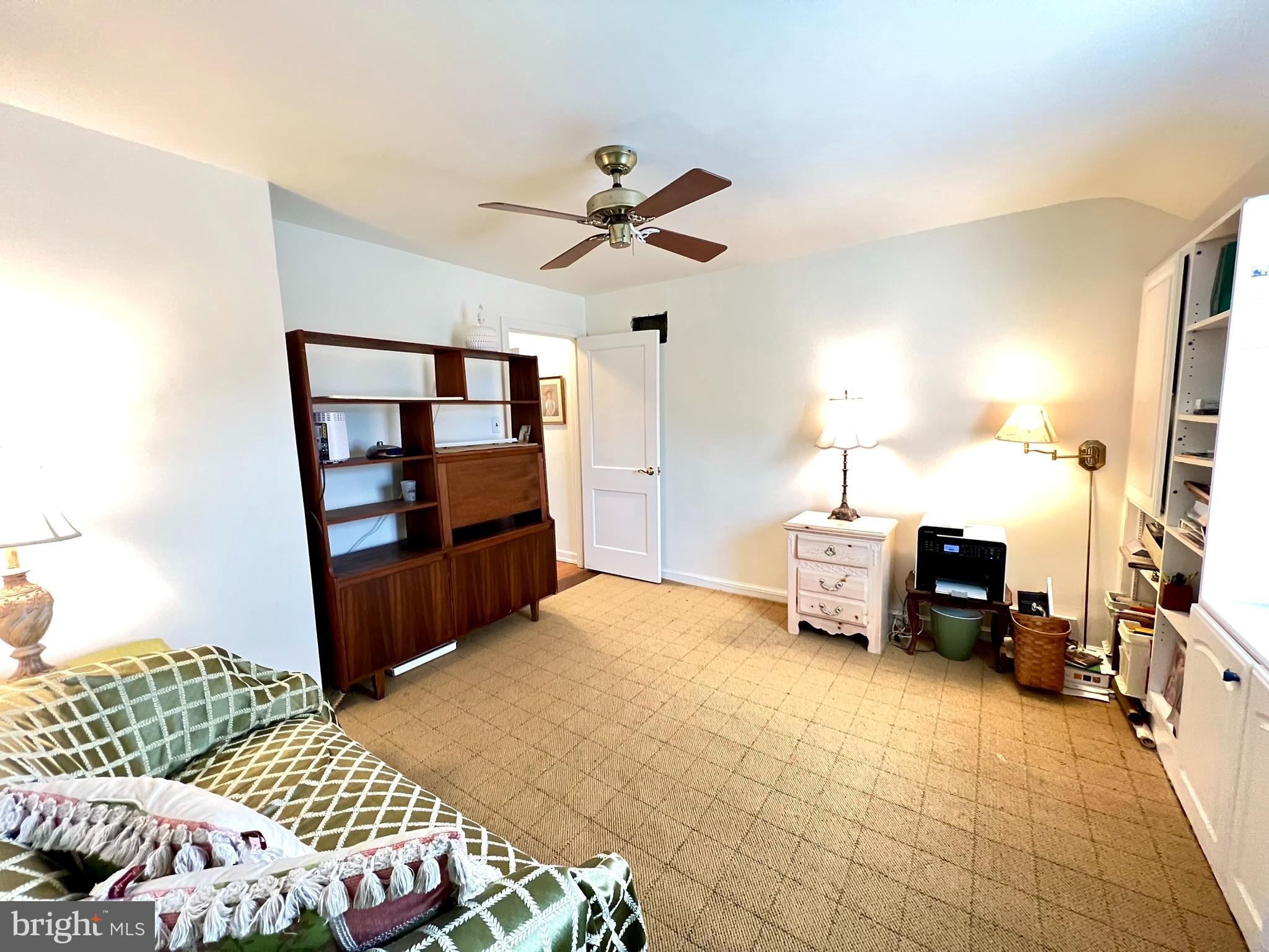 LAFAYETTE HILL - Residential