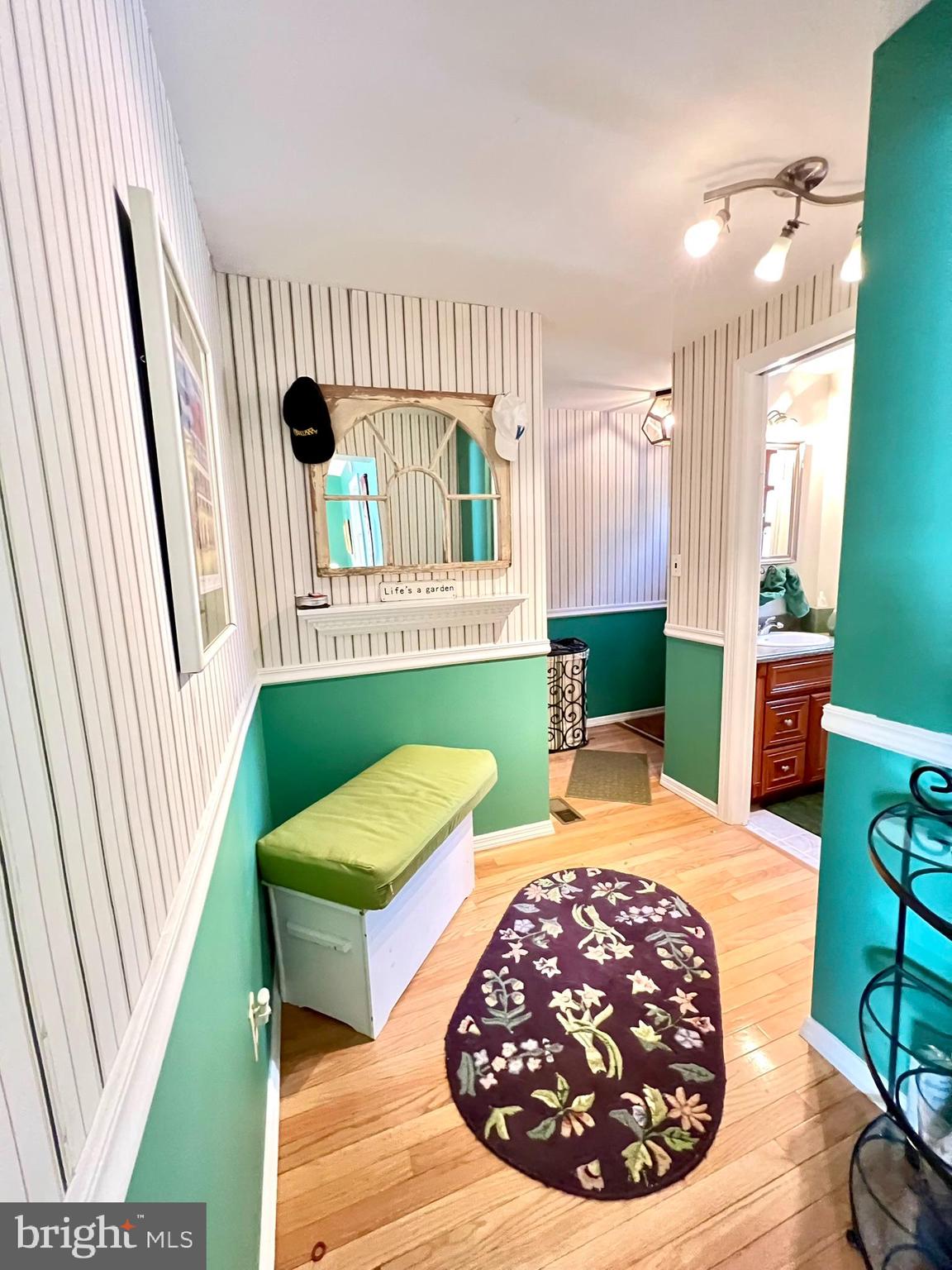 LAFAYETTE HILL - Residential