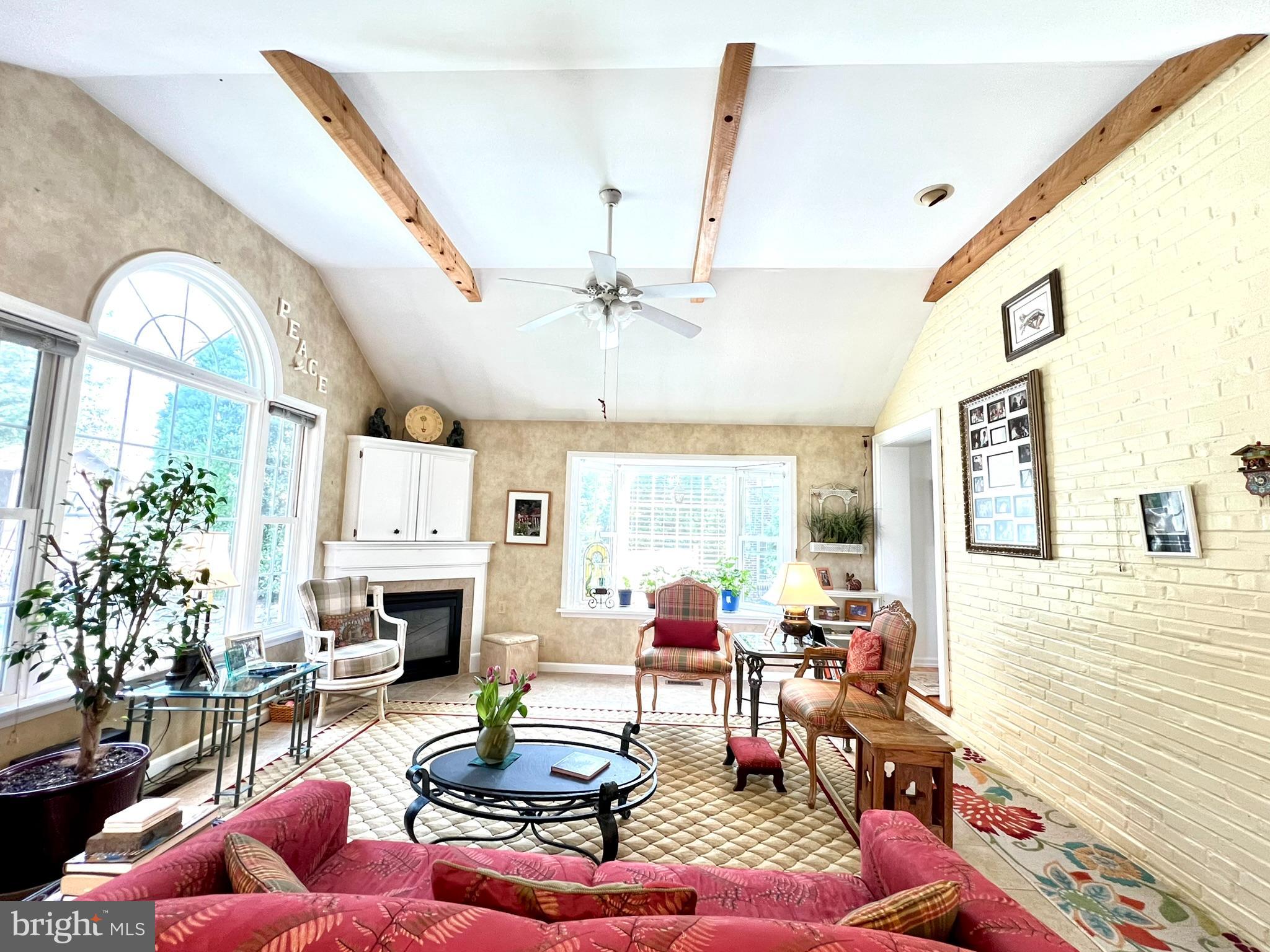 LAFAYETTE HILL - Residential