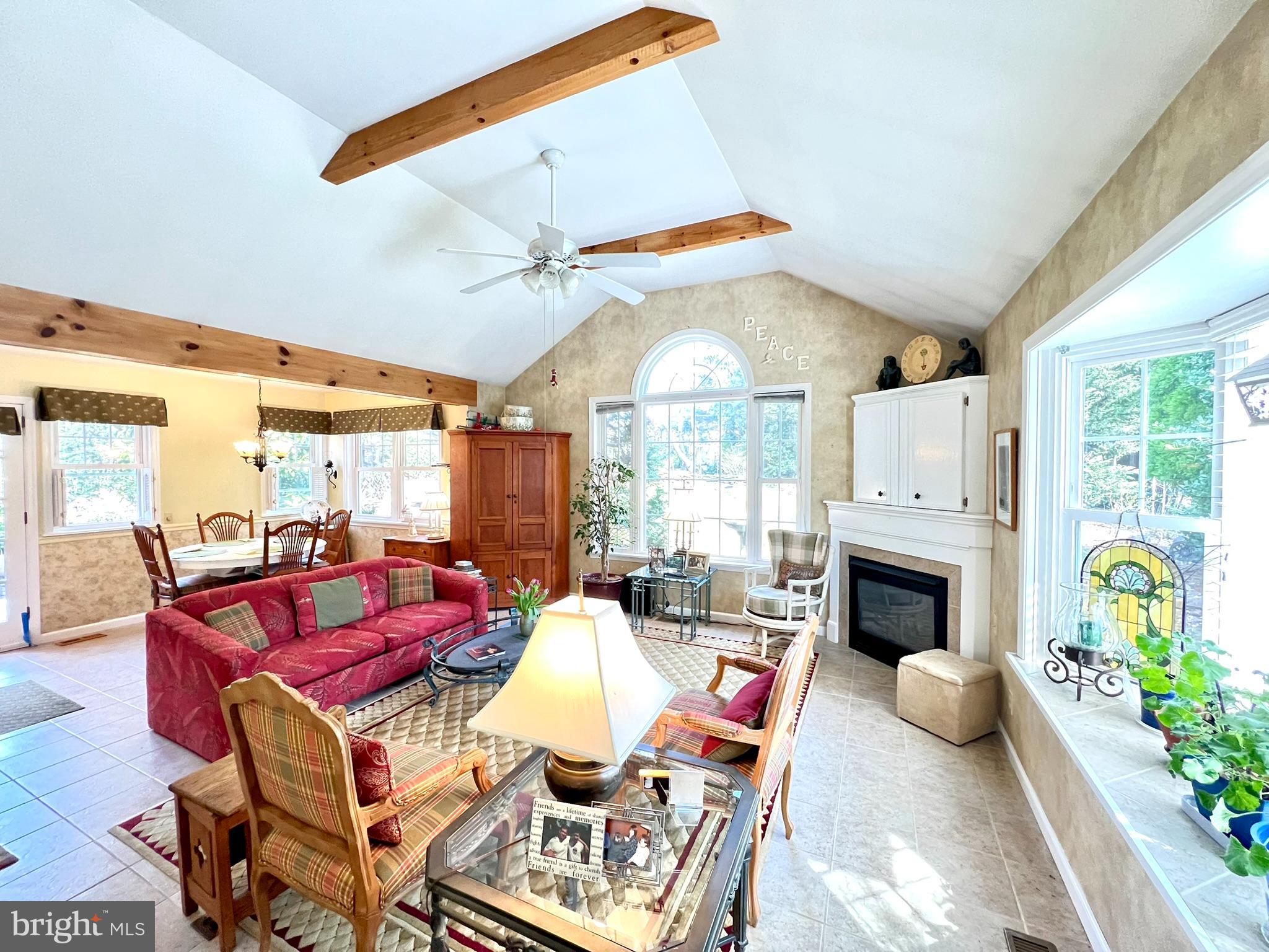 LAFAYETTE HILL - Residential