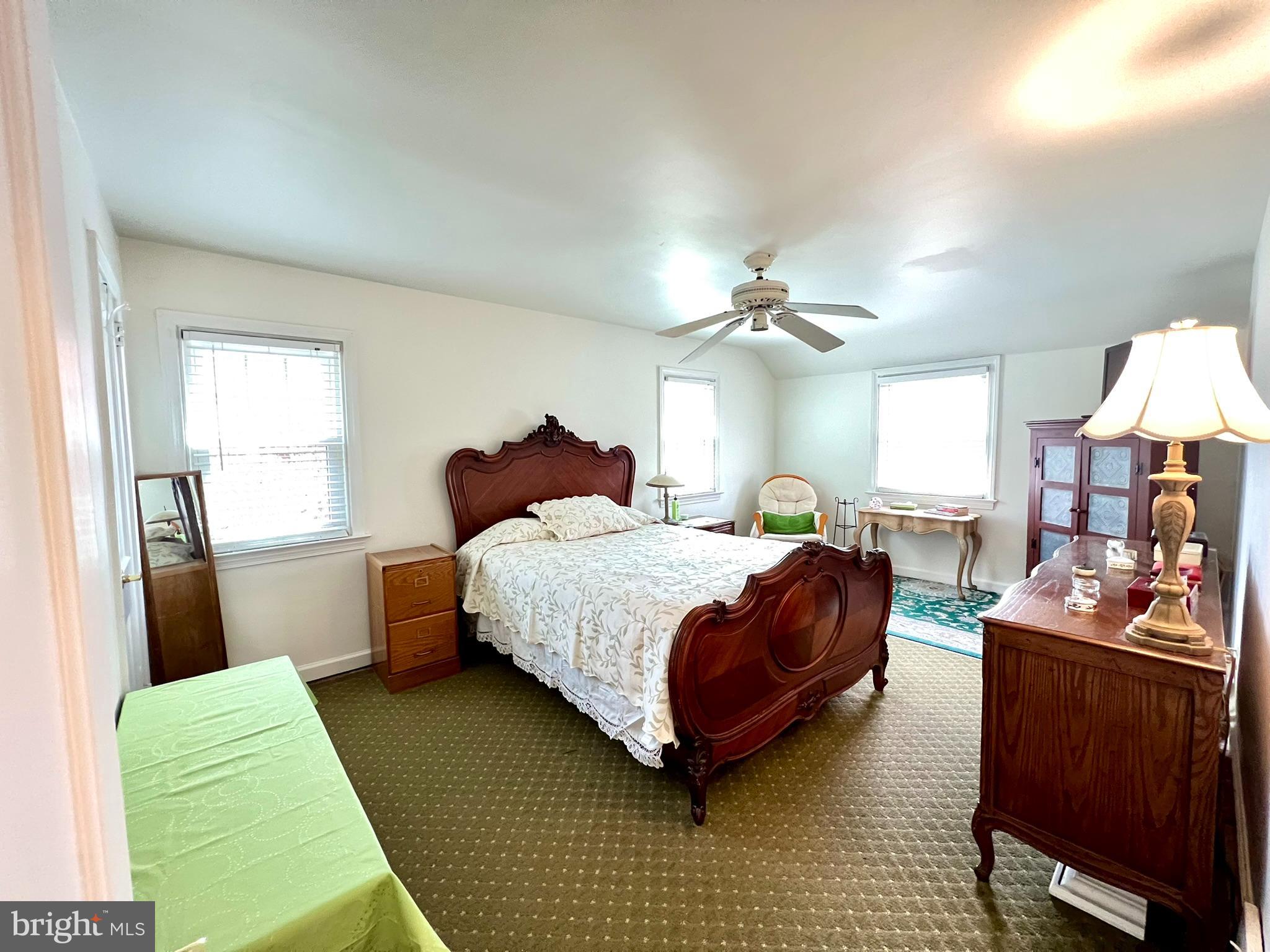 LAFAYETTE HILL - Residential