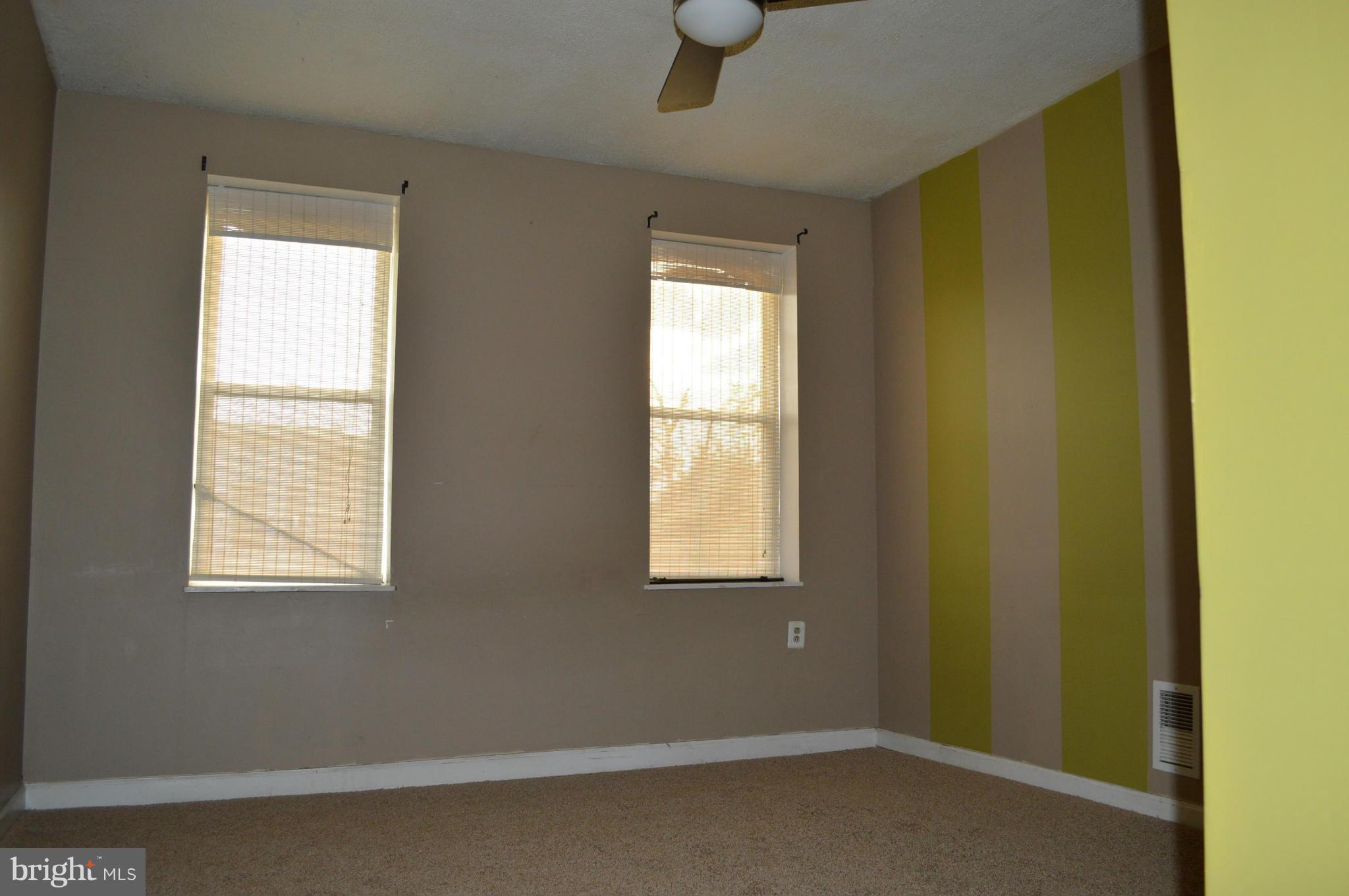 HIGHLANDTOWN - Residential