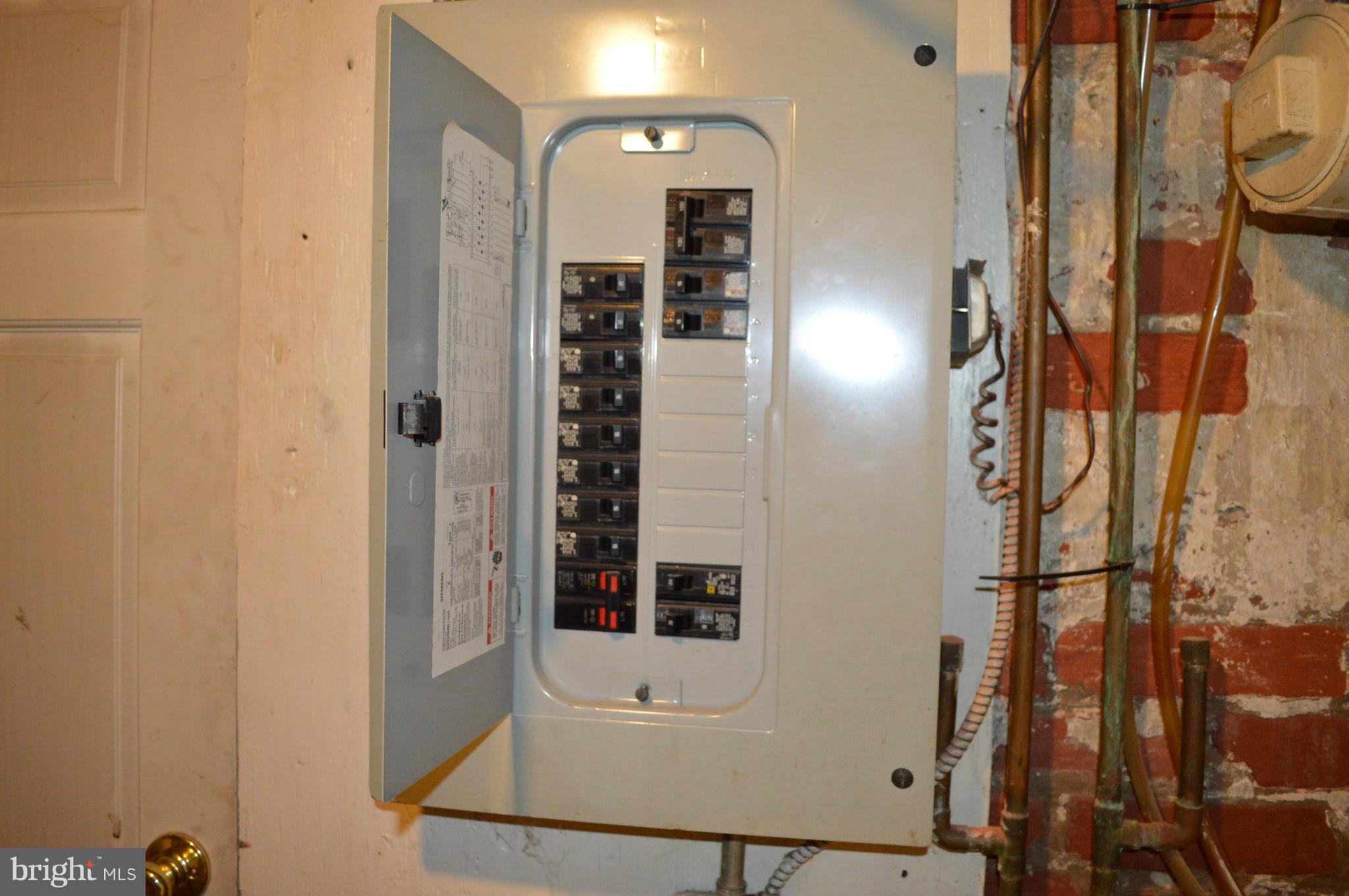 HIGHLANDTOWN - Residential