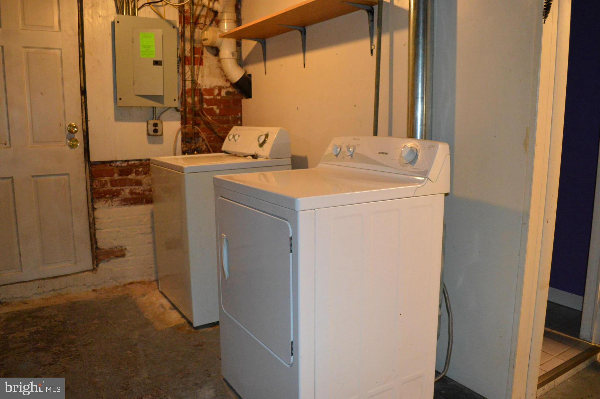 HIGHLANDTOWN - Residential